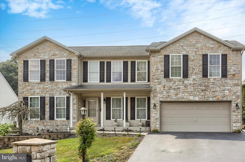 304 KENT DR, Harrisburg, PA 17111