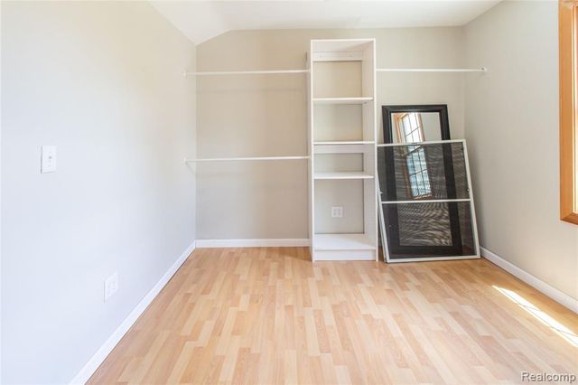 1880 Poppleton Drive, West Bloomfield, MI 48324