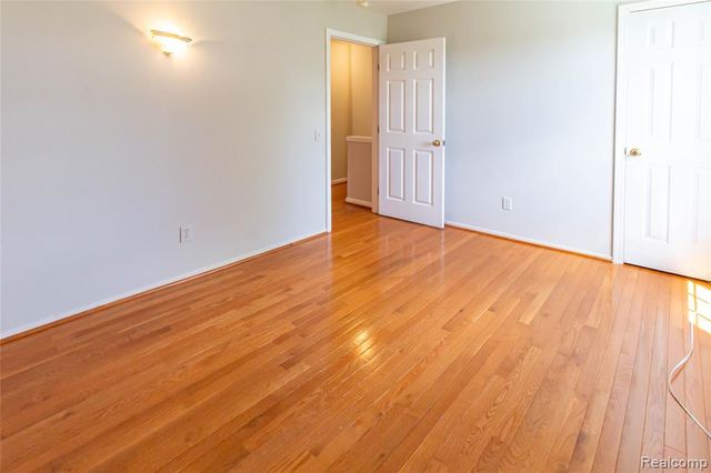 1880 Poppleton Drive, West Bloomfield, MI 48324