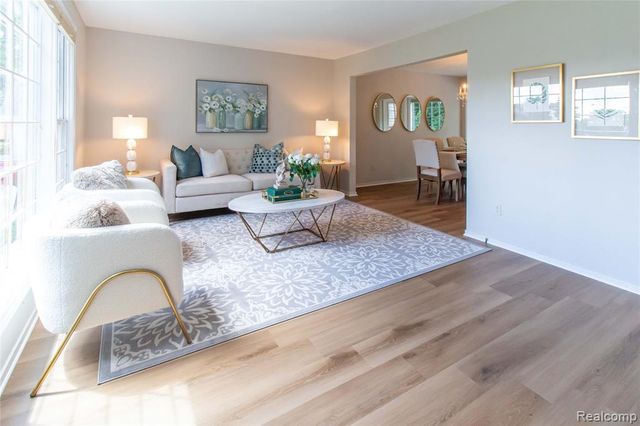 1880 Poppleton Drive, West Bloomfield, MI 48324