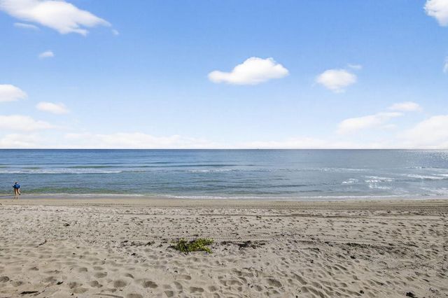 1221 Hillsboro Mile 15a, Hillsboro Beach, FL 33062