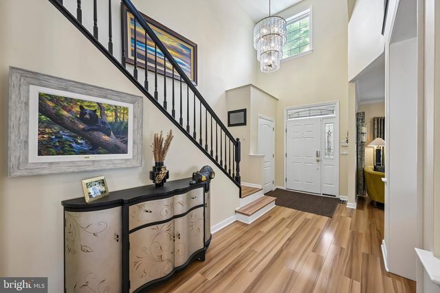 717 S SETTLERS CIR, Warrington, PA 18976