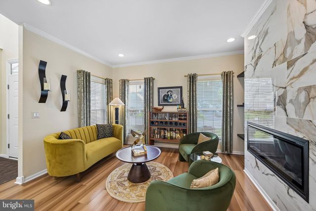 717 S SETTLERS CIR, Warrington, PA 18976