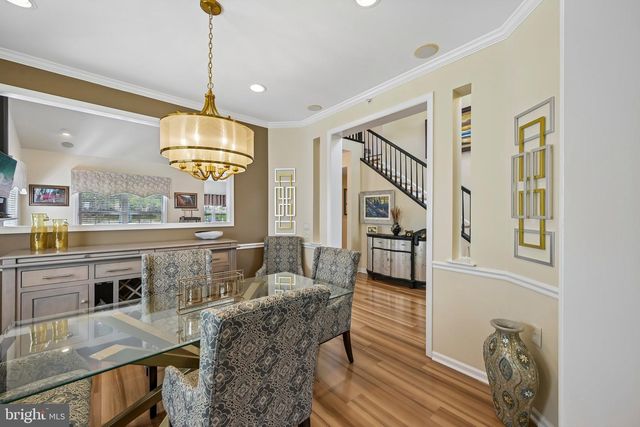 717 S SETTLERS CIR, Warrington, PA 18976