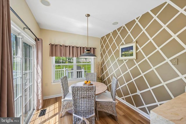 717 S SETTLERS CIR, Warrington, PA 18976