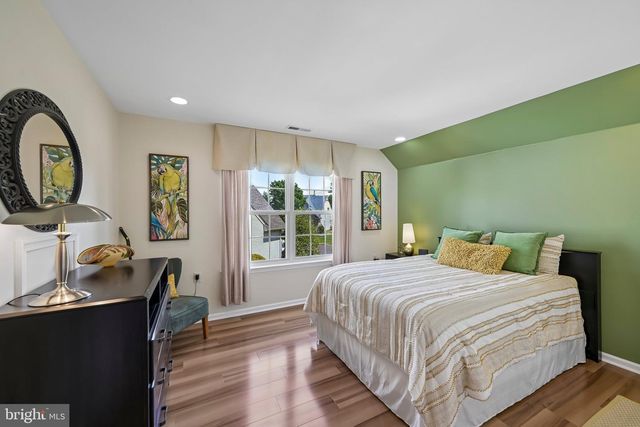 717 S SETTLERS CIR, Warrington, PA 18976
