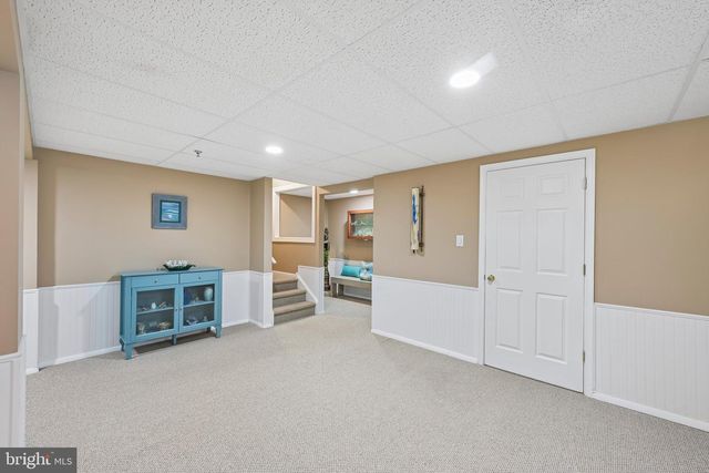 717 S SETTLERS CIR, Warrington, PA 18976