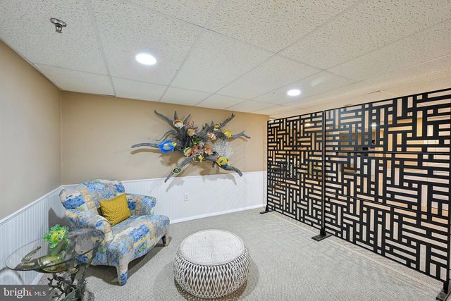 717 S SETTLERS CIR, Warrington, PA 18976