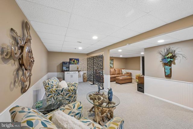 717 S SETTLERS CIR, Warrington, PA 18976
