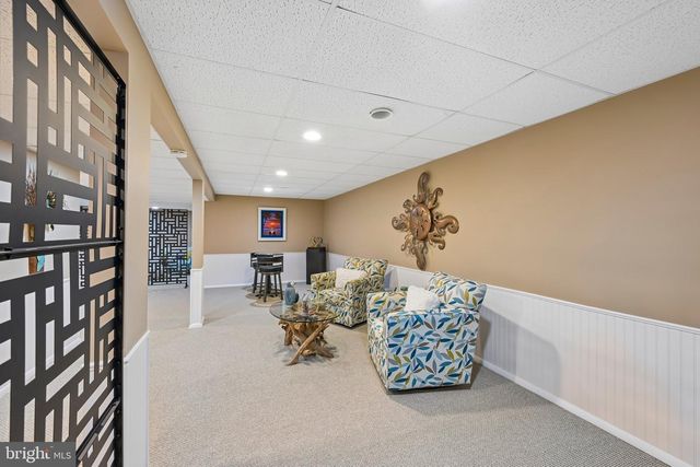 717 S SETTLERS CIR, Warrington, PA 18976