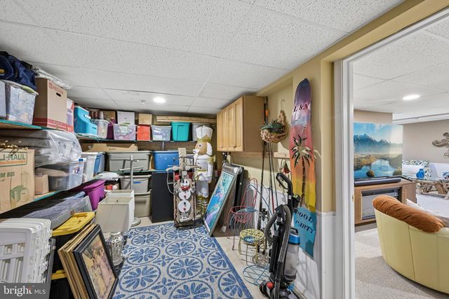 717 S SETTLERS CIR, Warrington, PA 18976