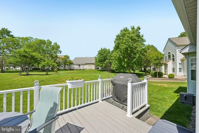 717 S SETTLERS CIR, Warrington, PA 18976