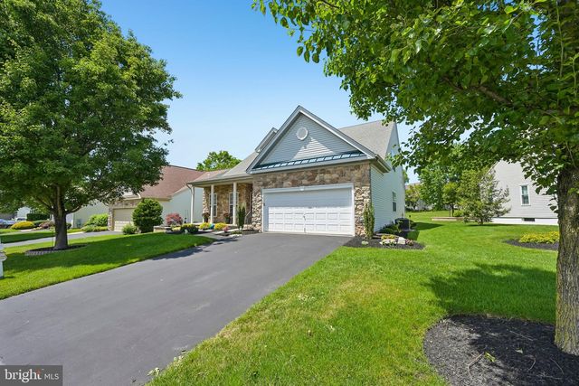 717 S SETTLERS CIR, Warrington, PA 18976