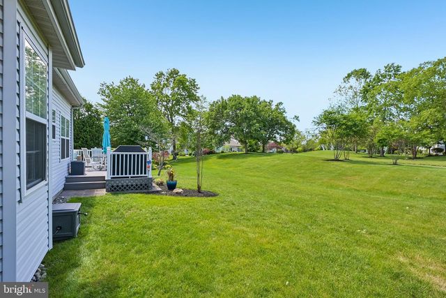 717 S SETTLERS CIR, Warrington, PA 18976