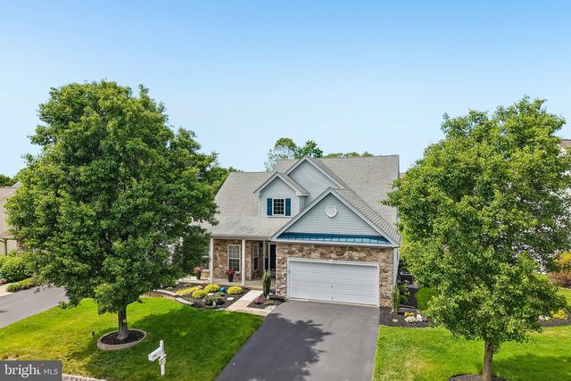 717 S SETTLERS CIR, Warrington, PA 18976
