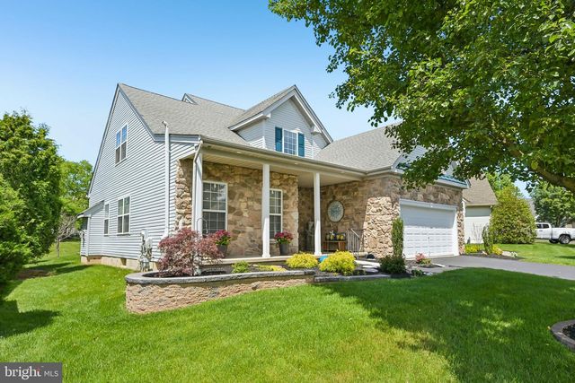 717 S SETTLERS CIR, Warrington, PA 18976