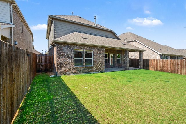 10600 Breezeway Drive, Aubrey, TX 76227