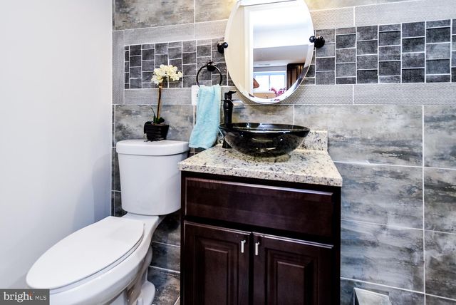 6112 JOST ST, Fairmount Heights, MD 20743
