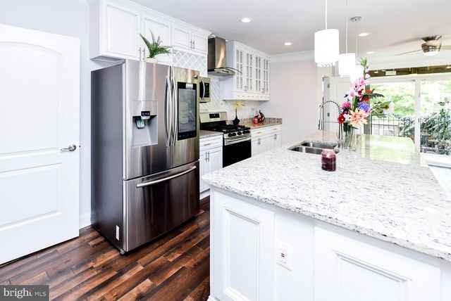 6112 JOST ST, Fairmount Heights, MD 20743