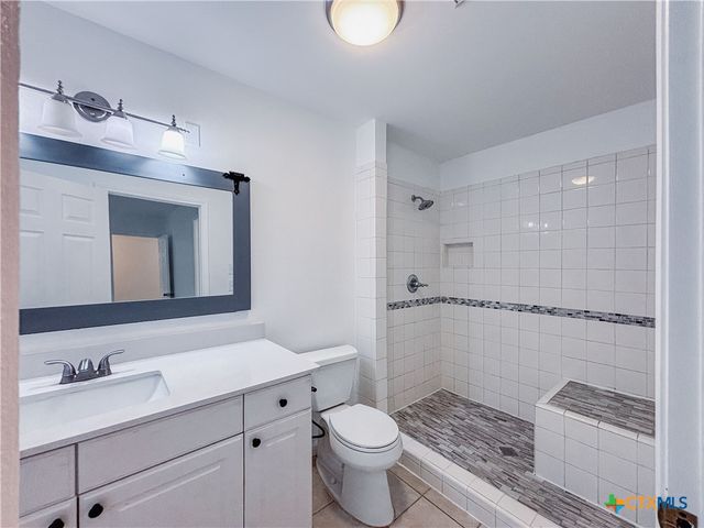 1140 Blueridge Drive, Canyon Lake, TX 78133