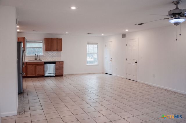 1140 Blueridge Drive, Canyon Lake, TX 78133