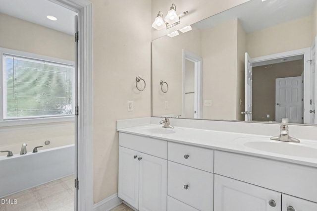 7812 Tuscan Ridge Drive, Wendell, NC 27591