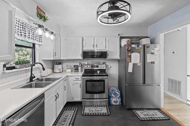3661 Halifax Circle, Morristown, TN 37813