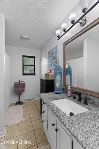3661 Halifax Circle, Morristown, TN 37813
