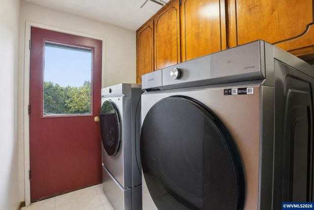 342 McLaughlin Dr, Woodburn, OR 97071