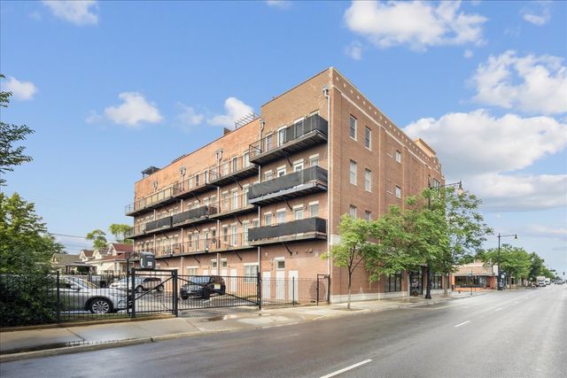 1600 N New England Avenue 4, Chicago, IL 60707
