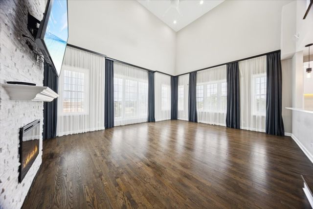 1600 N New England Avenue 4, Chicago, IL 60707
