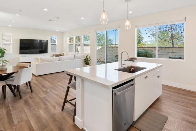 27776 Heritage Ln, Valley Center, CA 92082