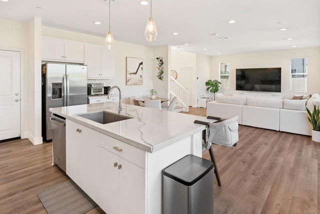 27776 Heritage Ln, Valley Center, CA 92082