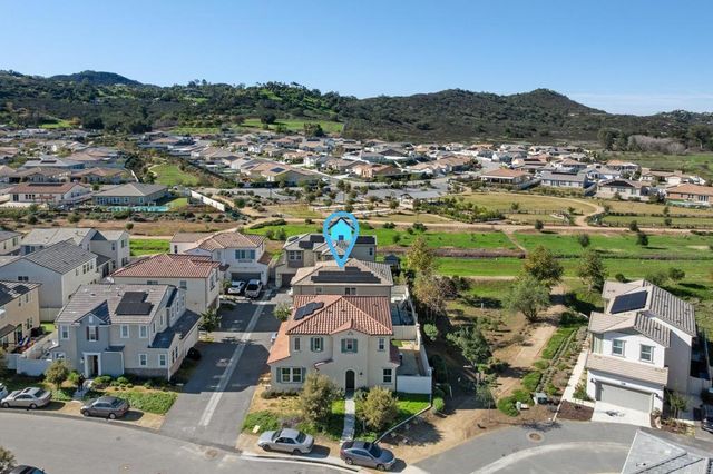 27776 Heritage Ln, Valley Center, CA 92082