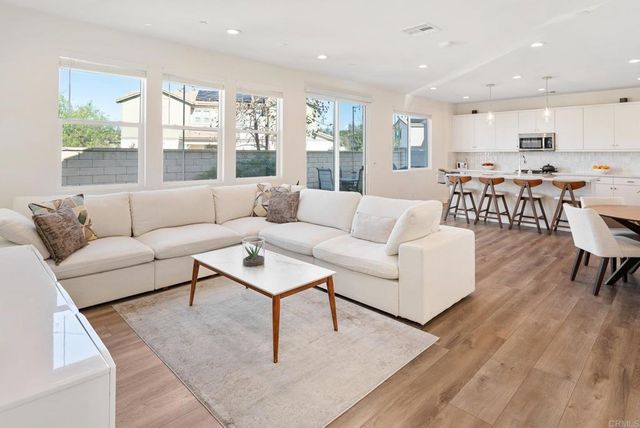 27776 Heritage Ln, Valley Center, CA 92082