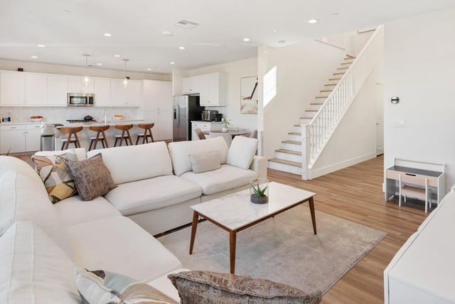 27776 Heritage Ln, Valley Center, CA 92082