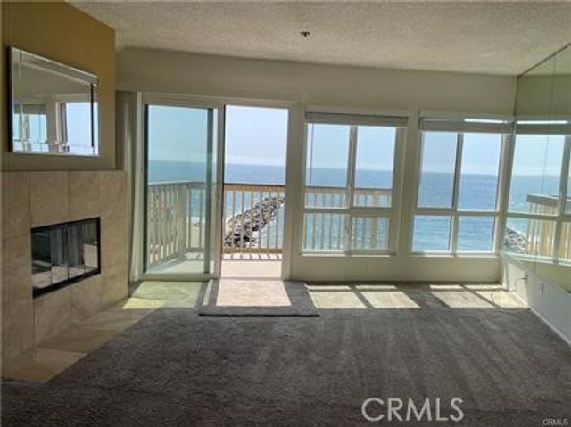 625 Esplanade 23, Redondo Beach, CA 90277