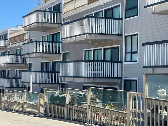 625 Esplanade 23, Redondo Beach, CA 90277
