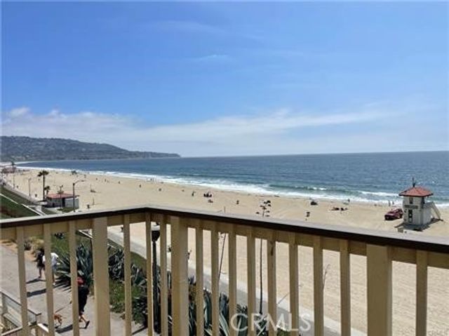 625 Esplanade 23, Redondo Beach, CA 90277
