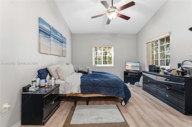 1174 NE 32nd Ave, Homestead, FL 33033