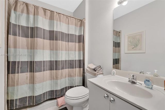 1174 NE 32nd Ave, Homestead, FL 33033