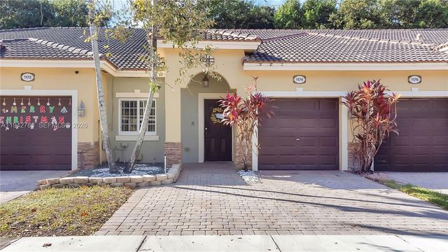 1174 NE 32nd Ave, Homestead, FL 33033