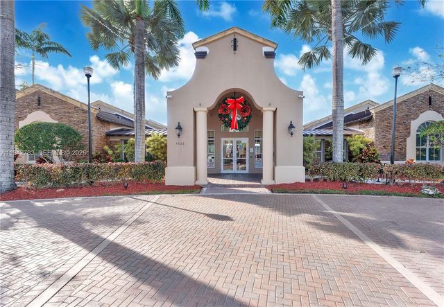 1174 NE 32nd Ave, Homestead, FL 33033