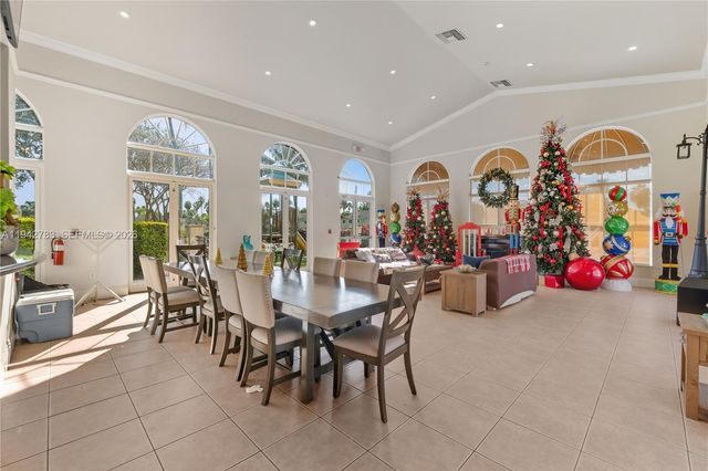 1174 NE 32nd Ave, Homestead, FL 33033