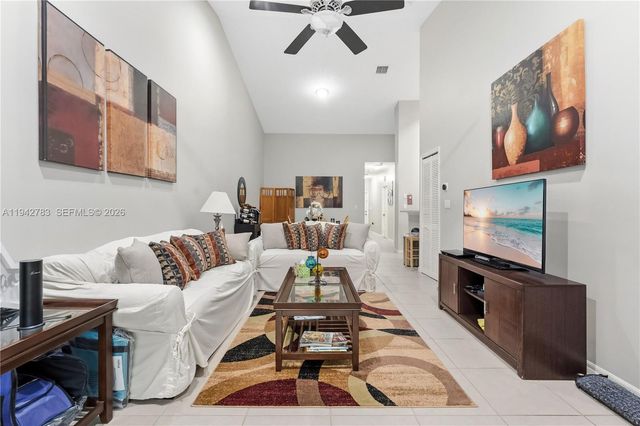 1174 NE 32nd Ave, Homestead, FL 33033