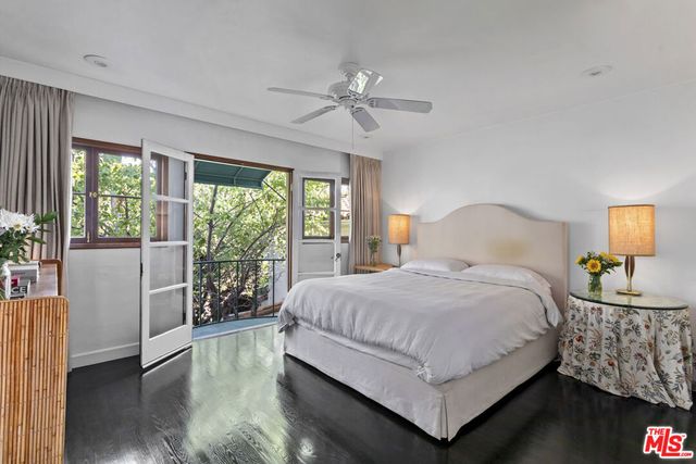 1811 Courtney Avenue, Los Angeles, CA 90046