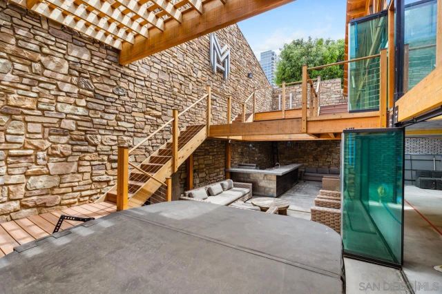 843 10Th Ave A & B, San Diego, CA 92101