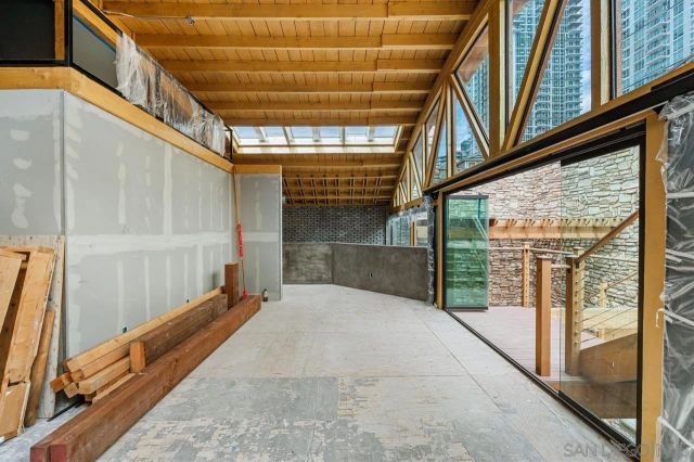 843 10Th Ave A & B, San Diego, CA 92101