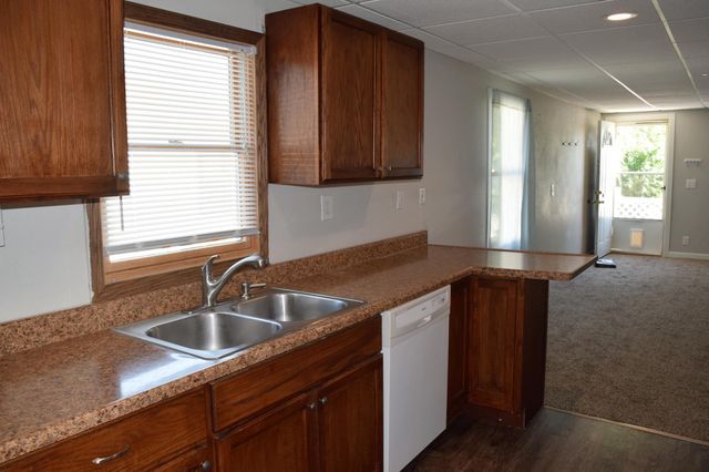 232 1st Avenue W, West Fargo, ND 58078