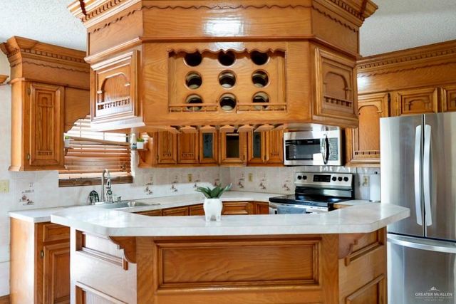 627 Toppenish Street, Rio Grande City, TX 78582